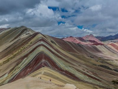 01 cerro vinicunka peru goyo
